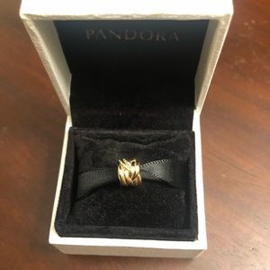 Pandora Gold “Forget me knot” Bead